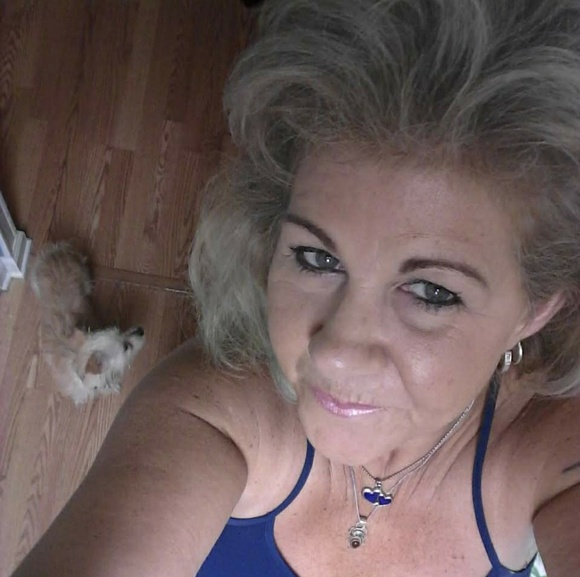 Meet your Posher, Laura-jean - Picture 3 of 4